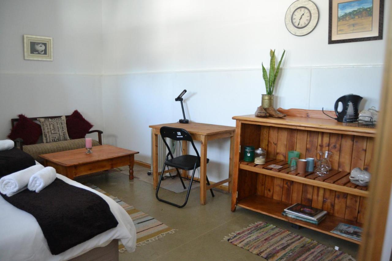 בלוויל Suzie'S Coffee Shop Accommodation מראה חיצוני תמונה