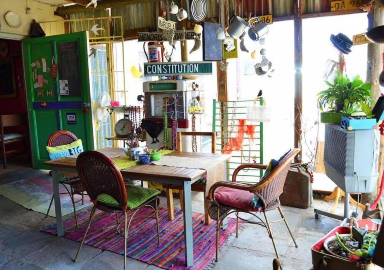 בלוויל Suzie'S Coffee Shop Accommodation מראה חיצוני תמונה
