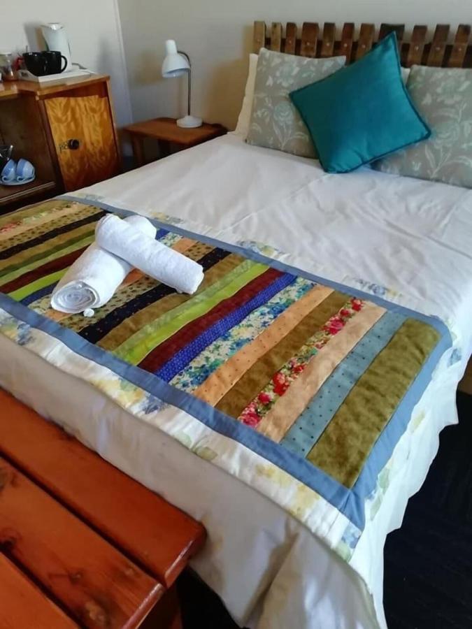 בלוויל Suzie'S Coffee Shop Accommodation מראה חיצוני תמונה